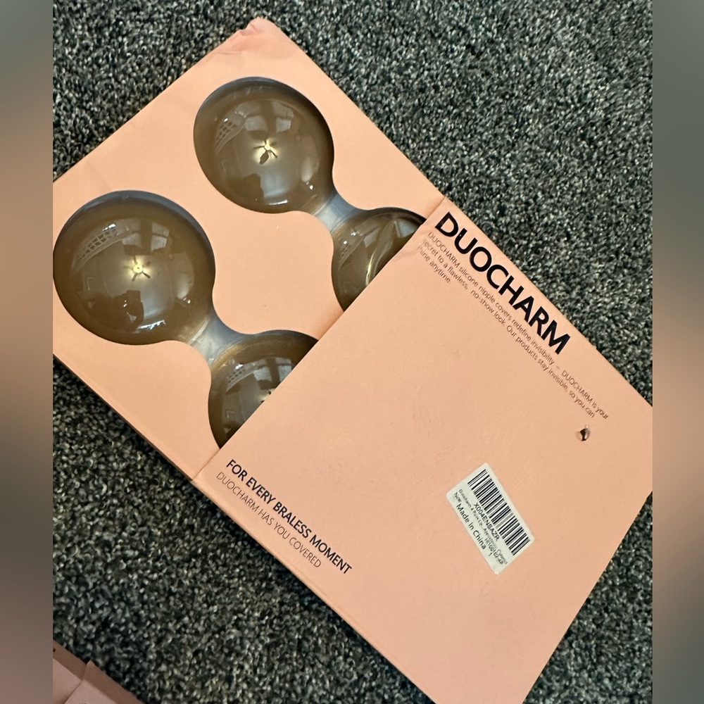 NEW NWT Duocharm Silicone Nipple Covers. 4 Pairs. CARAMEL.